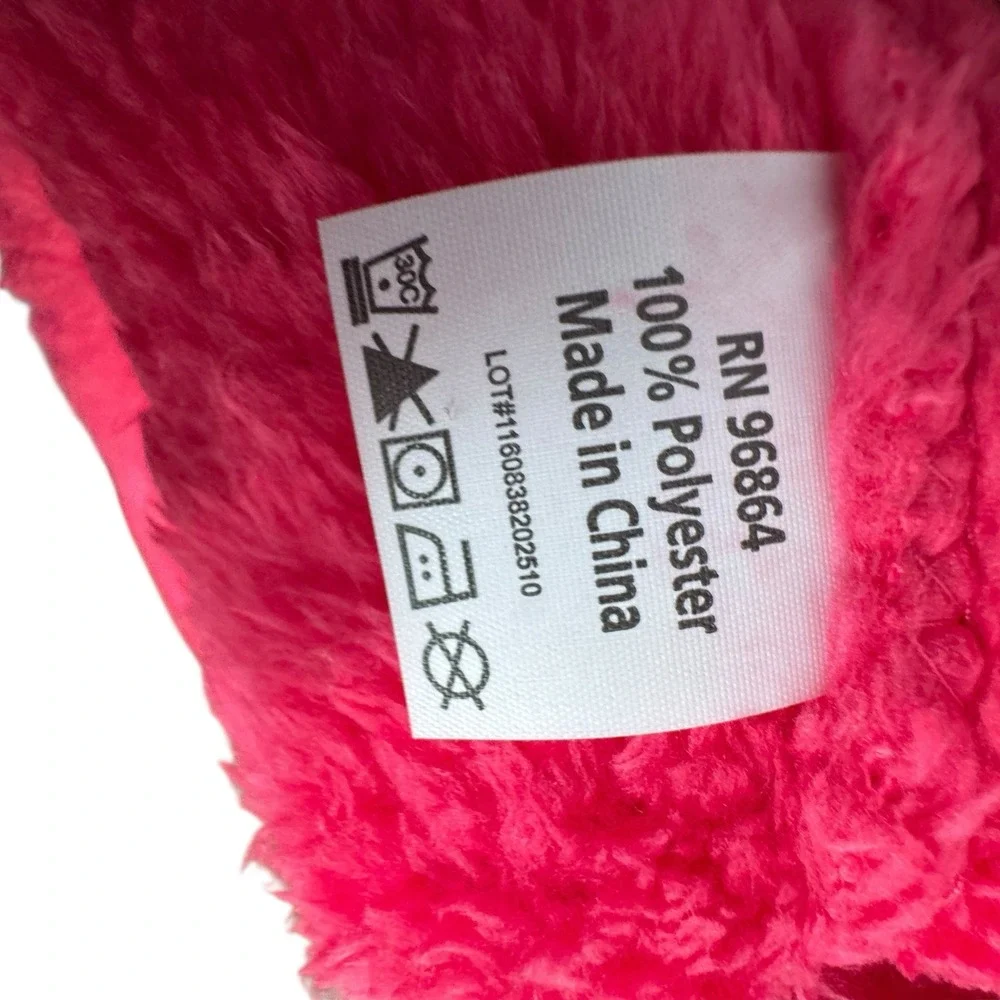 T-Mobile Tuesdays Magenta Throw Blanket (December 9th Drop) Brand New Unused